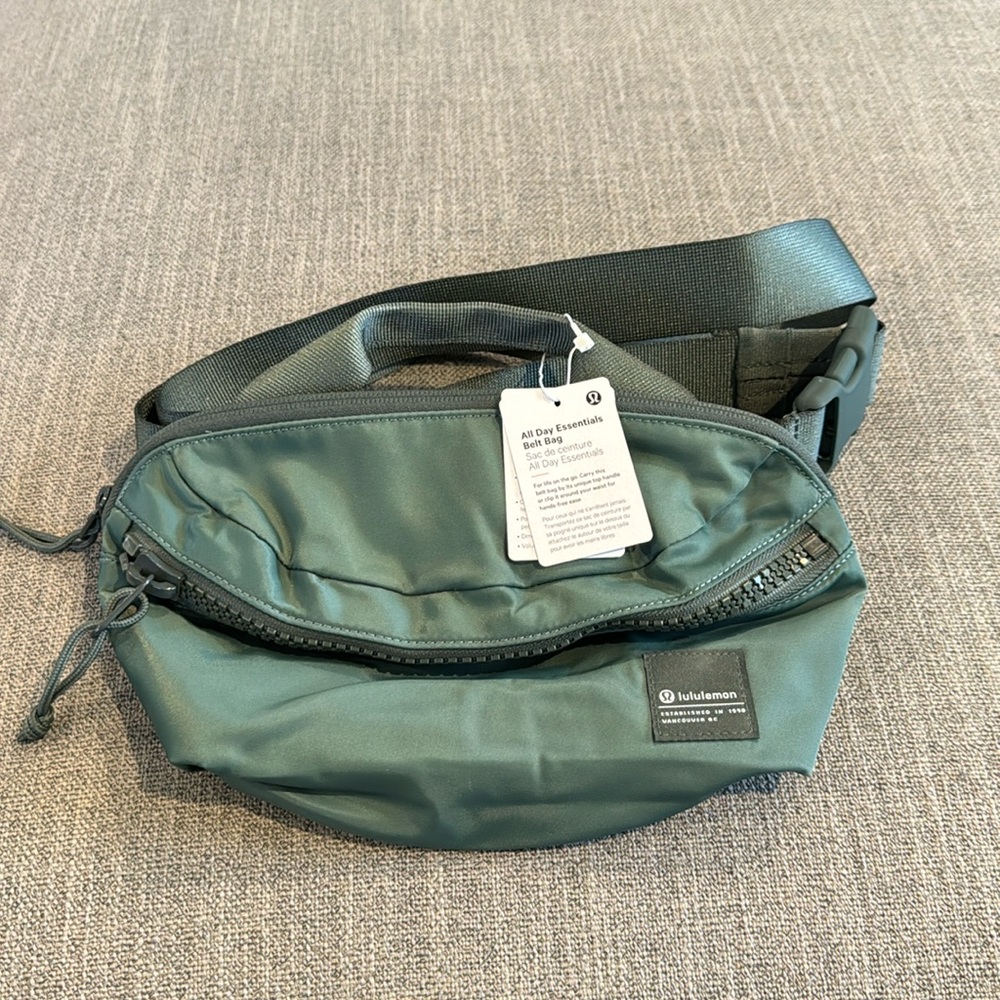 All Day Essentials Belt Bag-Green